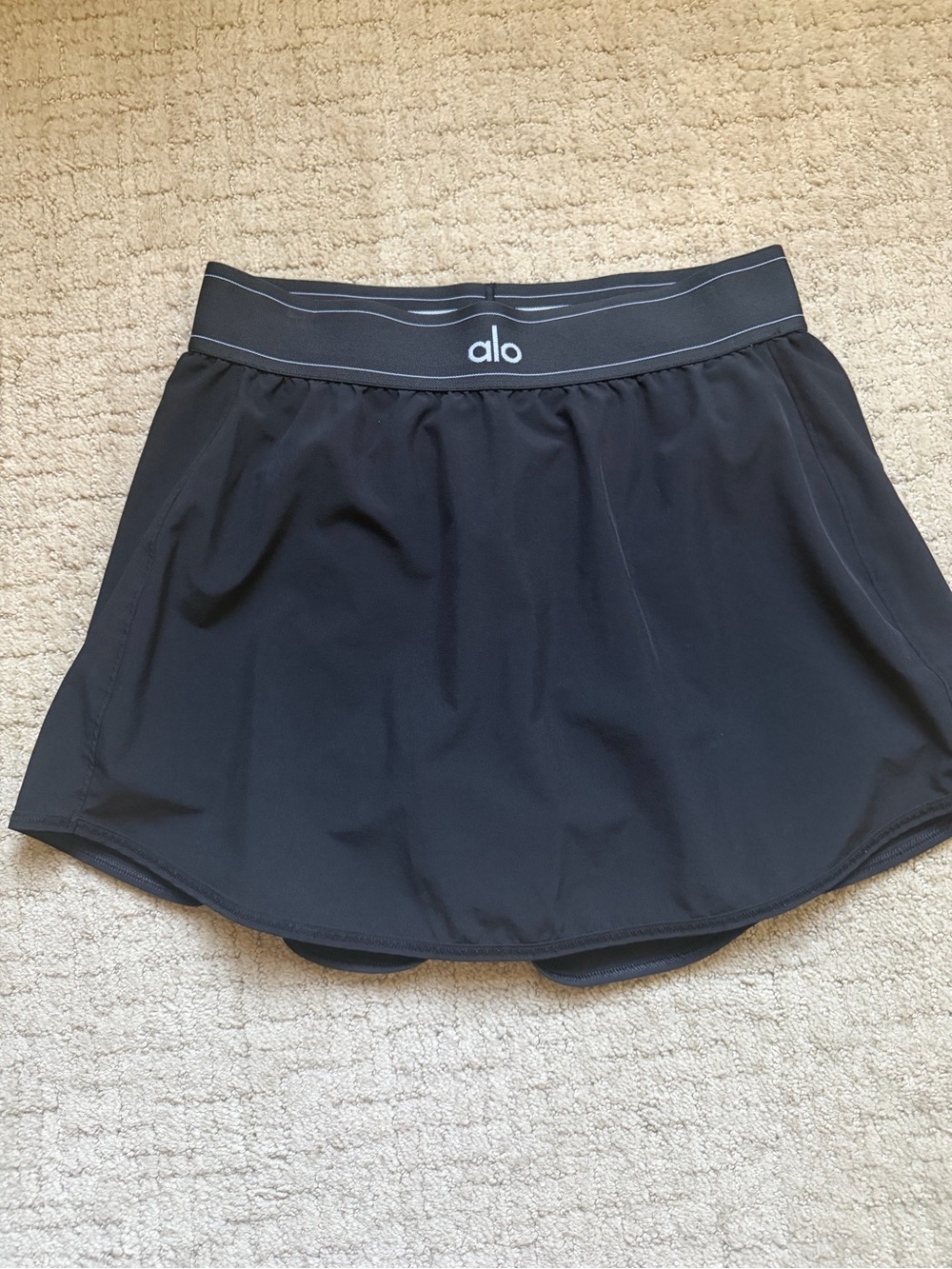 ALO Yoga Black Circle Skirt | M a